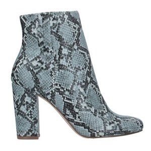 **HOST PICK!** NIB Steve Madden Pixie Blue Snake Python boots 8 NWT